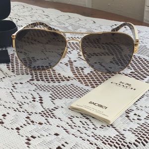 EC Coach Aviator Polarized Sunglasses Gold / Ivory w/ Case & Cleaning Cloth